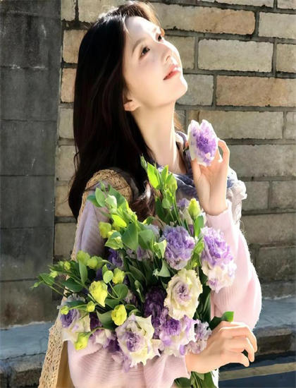 获奖作品：功成名就后,我回乡光耀师门剪辑手法分析：节奏把控与转场技巧探讨